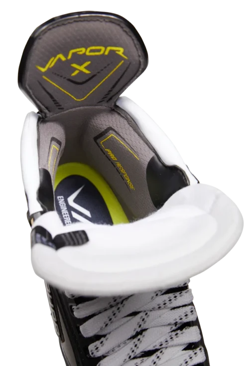 Bauer Vapor 3X Pro Senior Roller Skates -Hockey Equipage Store 1060217 RH VAPOR 3X PRO SKATE 0522 clipped dc641b8a 5378 4719 a5bb 0dda88258395