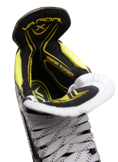 Bauer Vapor 3X Senior Roller Skates -Hockey Equipage Store 1060219 RH VAPOR 3X SKATE 0524 clipped 1 ccefa653 544a 4b32 9fe6 79905398f6ab