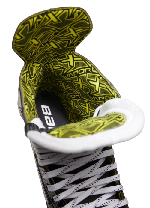 Bauer Vapor X3.5 Junior Roller Skates -Hockey Equipage Store 1060231 RH Vapor X3.5 Skate 0525 clipped 40ad49e3 be85 4f20 b9a5 5425b45e4f96
