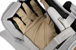 Bauer Vapor Hyperlite2 Senior Goalie Blocker -Hockey Equipage Store 1061626 BTH23 GOAL STICKS ELITE SR MTOBLACK catalog front f9360524 3541 4121 a039 f3dc8a763956