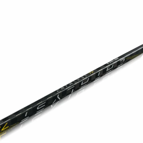 True Hockey True Catalyst 7X Intermediate Hockey Stick -Hockey Equipage Store 7x Side ceedf918 0470 4bbe 9a3f 4b175688a7dc scaled